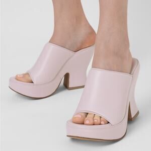 BOTTEGA VENETA Leather Platform Lilac Sandals